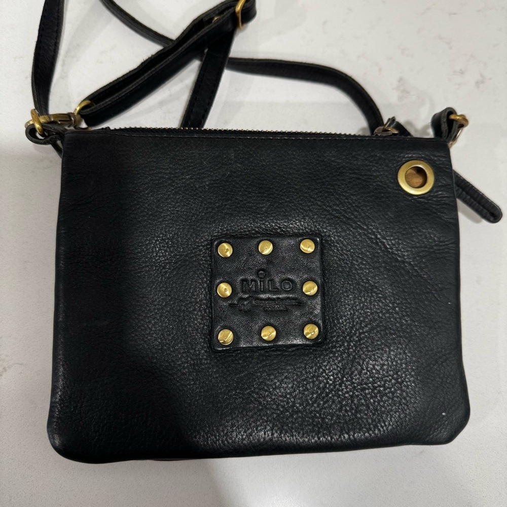 MILO Evelyn Cross Black Leather Crossbody Wallet Bag - Picture 3 of 12